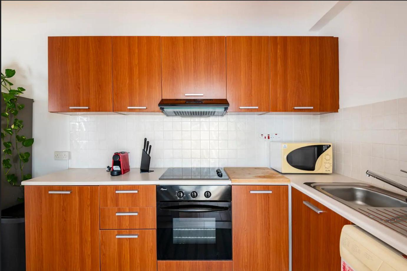 Top Floor Apartment City Center Larnaca Exterior photo